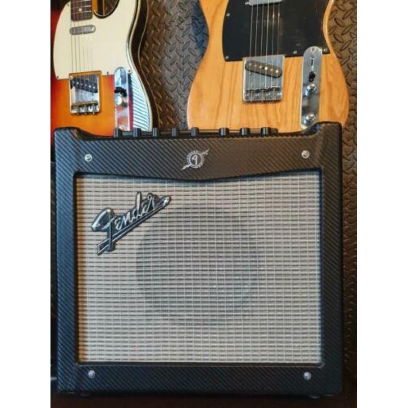 Fender Mustang 1 & BOSS MG 80 gitaarversterkers