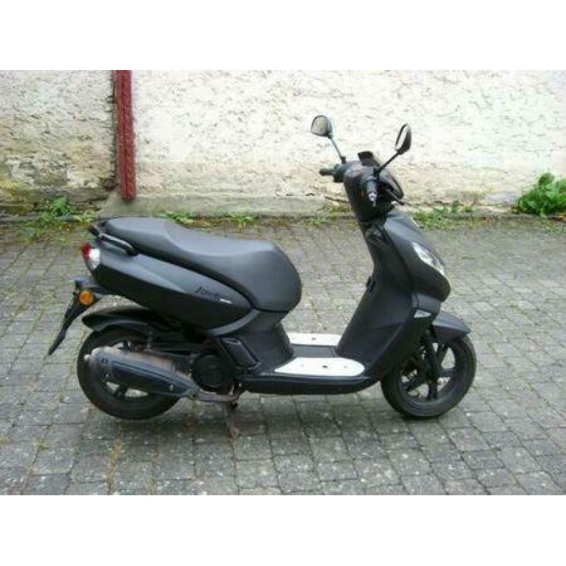 GEZOCHT! Inkoop scooter's Arnhem. snel u scooter verkopen?