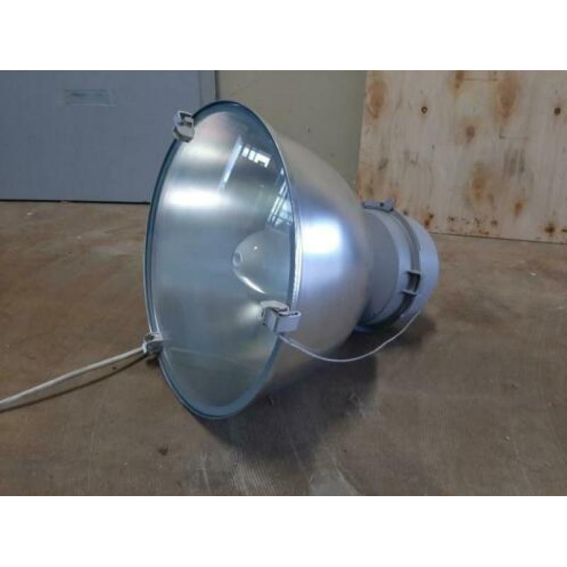 Industriële Lamp Halstraler Grote Lamp SBP BOX LAMA E40