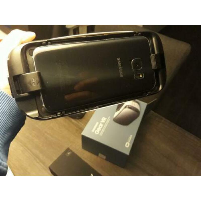 Samsung Galaxy S7 met VR bril