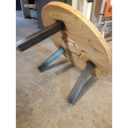 OPRUMING! Industriële Salontafel / kabelhaspel houten tafel