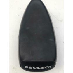 Peugeot fox onderdelen zadel blok koelkap voetstep cdi kap