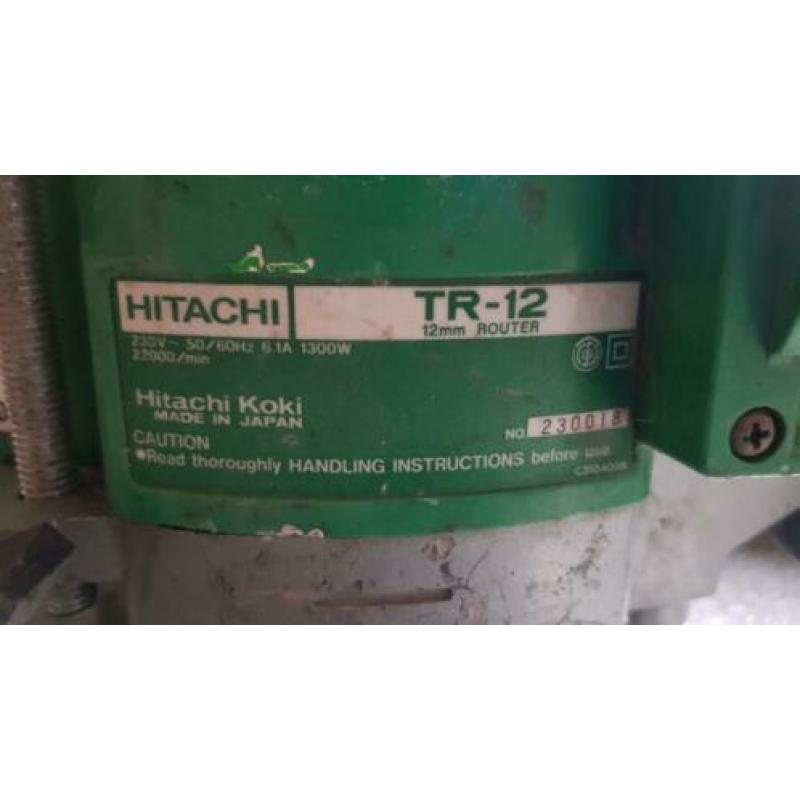 Hitachi TR-12 Bovenfrees 1300 Watt.