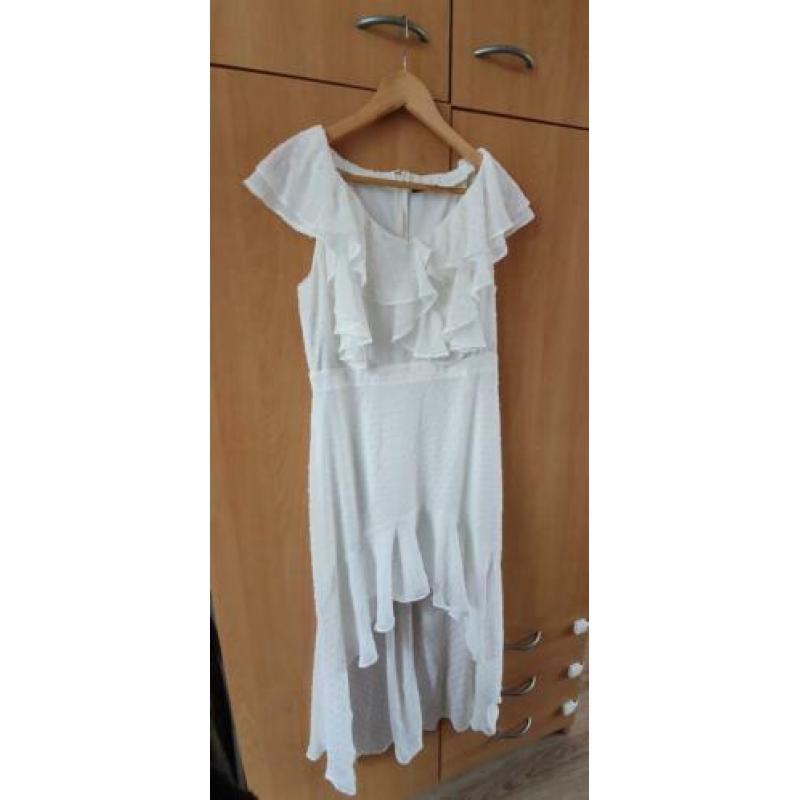 TFNC London witte jurk met rushes in maat L/XL
