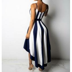 Elegante wit blauwe jurk met riem