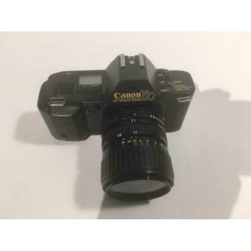 Canon. T70 zwart. Zoom lens FD 35-70 mm 1:3,5-4,5