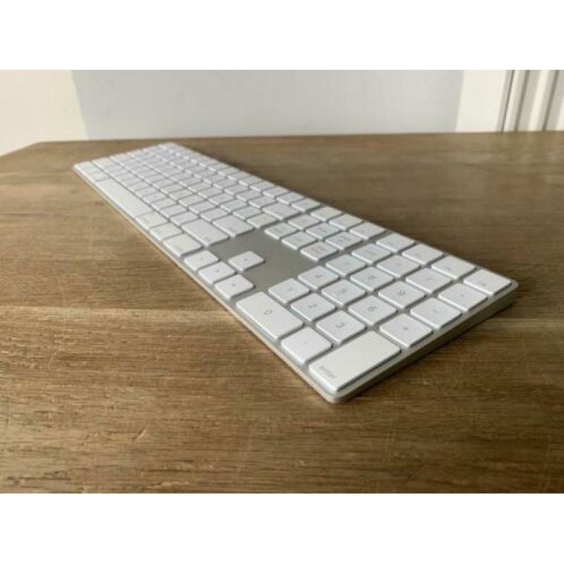 Apple Magic Keyboard 2 Draadloos met Numeriek A1843