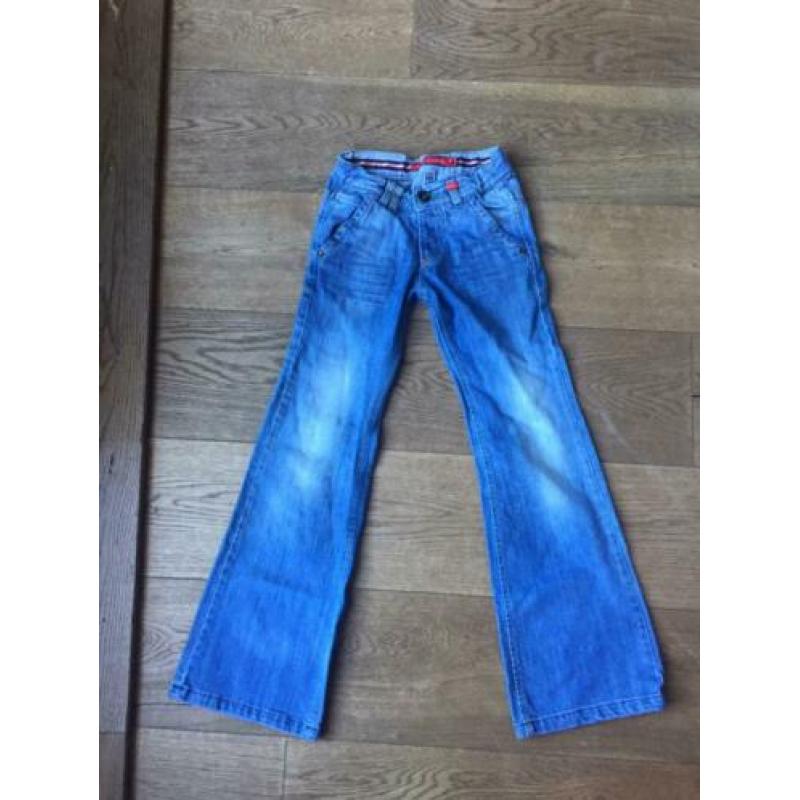 Stoere flaired jeans van Bengh maat 134/140