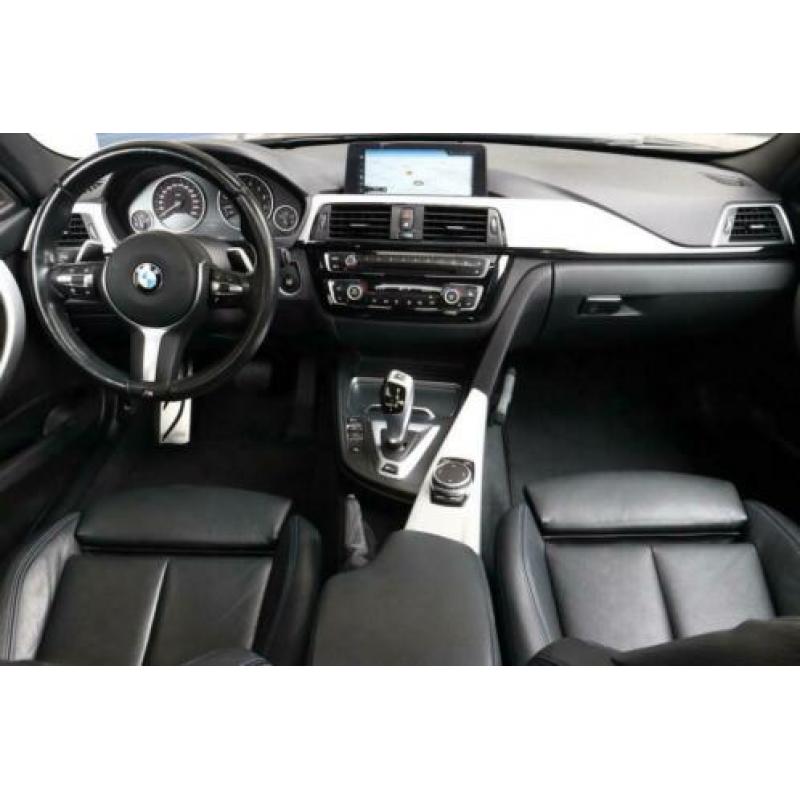 BMW 3 Serie 330e M Sport schuifdak adapt cruise € 22.950,00