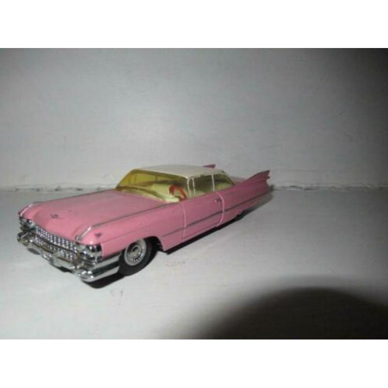Dinky Matchbox Cadillac Coupedeville DY7 1959 Roze Slee