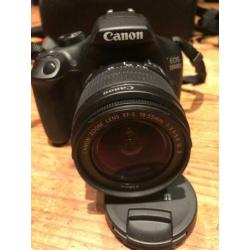 Canon Eos 1300D + Cameratas en 16 GB SD kaart