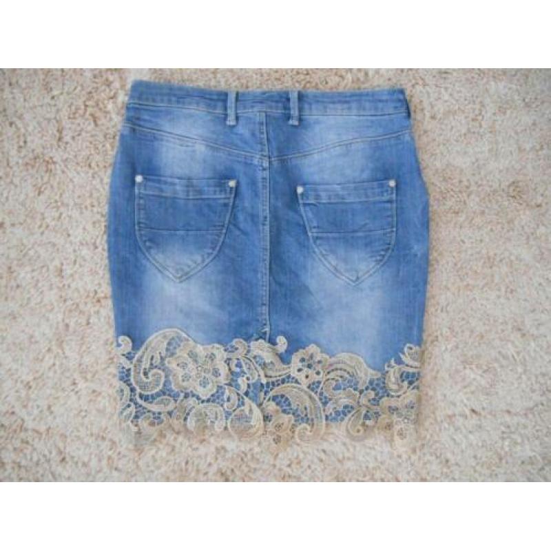 WE jeans rok, kant, blauw, maat S. Z.g.a.n.