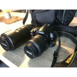 Nikon D3000 + 18-55mm + 70-300mm Macro
