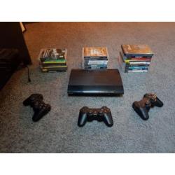 PlayStation 3 met 3 controllers en 25 games